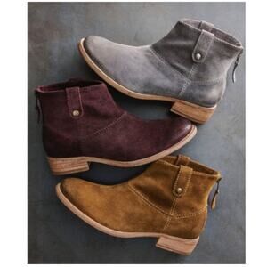 Johnston & Murphy Stephanie Maroon Suede Stitched Bootie heel zipper size 9